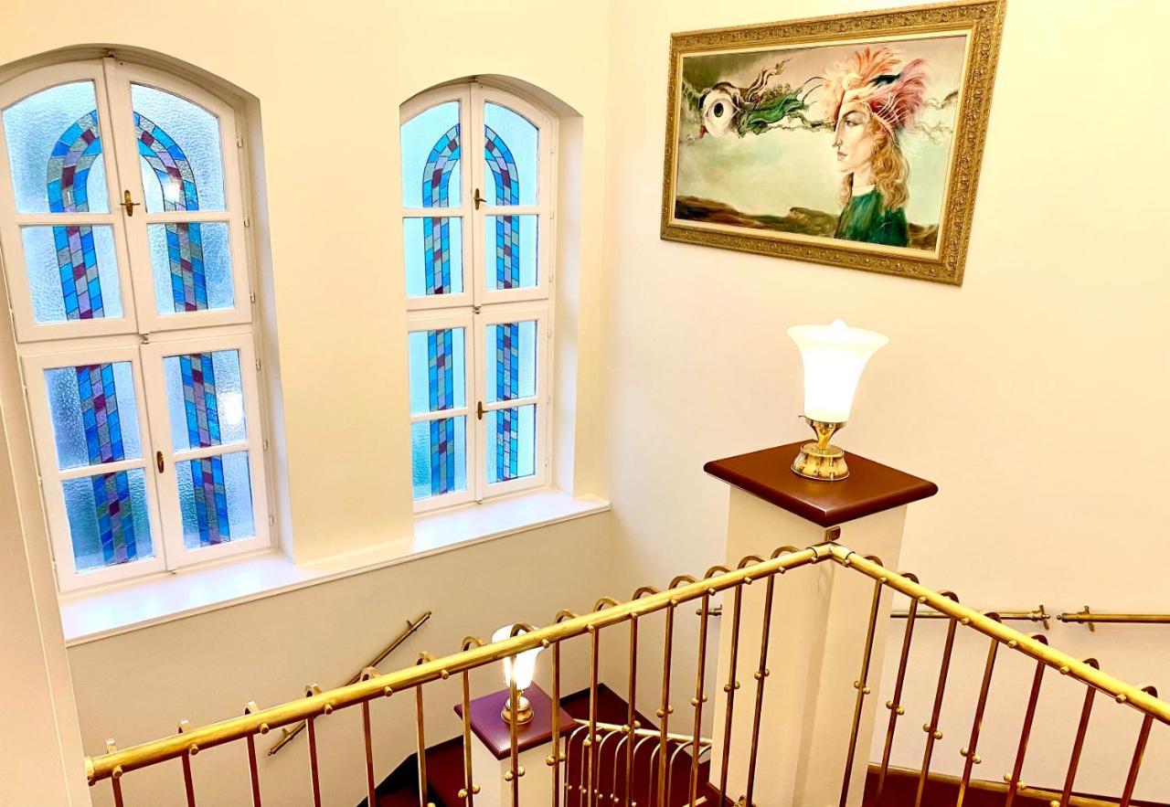 Borostyan Panzio Hotel Kaposvar Ngoại thất bức ảnh